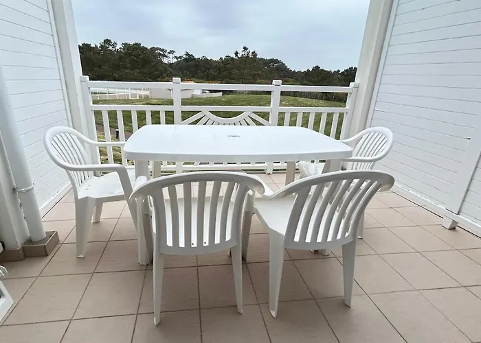 T2 Cosy, Piscine, Parking Et Front Apartment