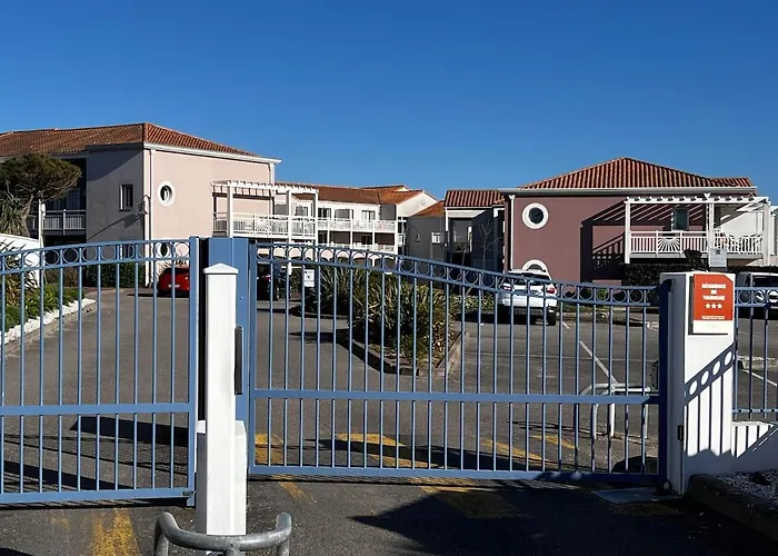 Apartment T2 Cosy, Piscine, Parking Et Front